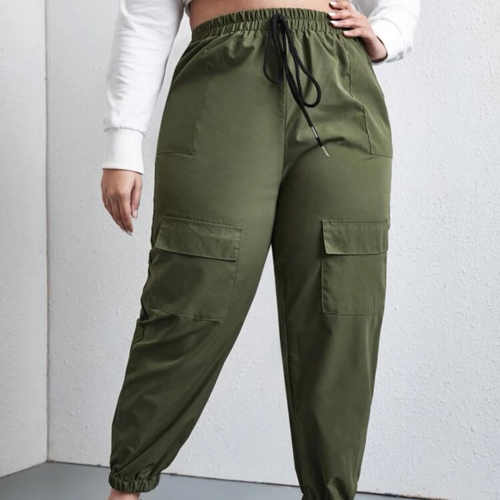 Shein Plus Knot Front Flap Pocket Cargo Pants